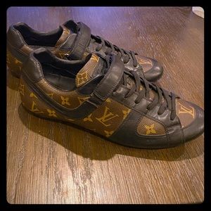 Louis Vuitton Globe Trotter Sneakers